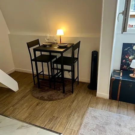 Mezzanine - Paris 5mn Apartment *